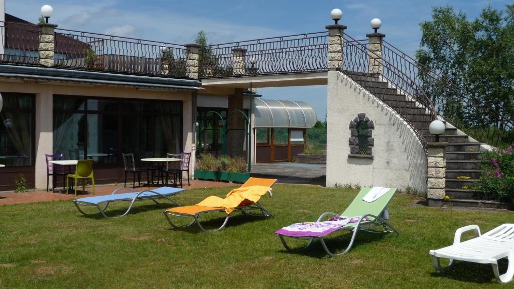 Hotel Logis La Rose Des Vents Volvic Exteriér fotografie