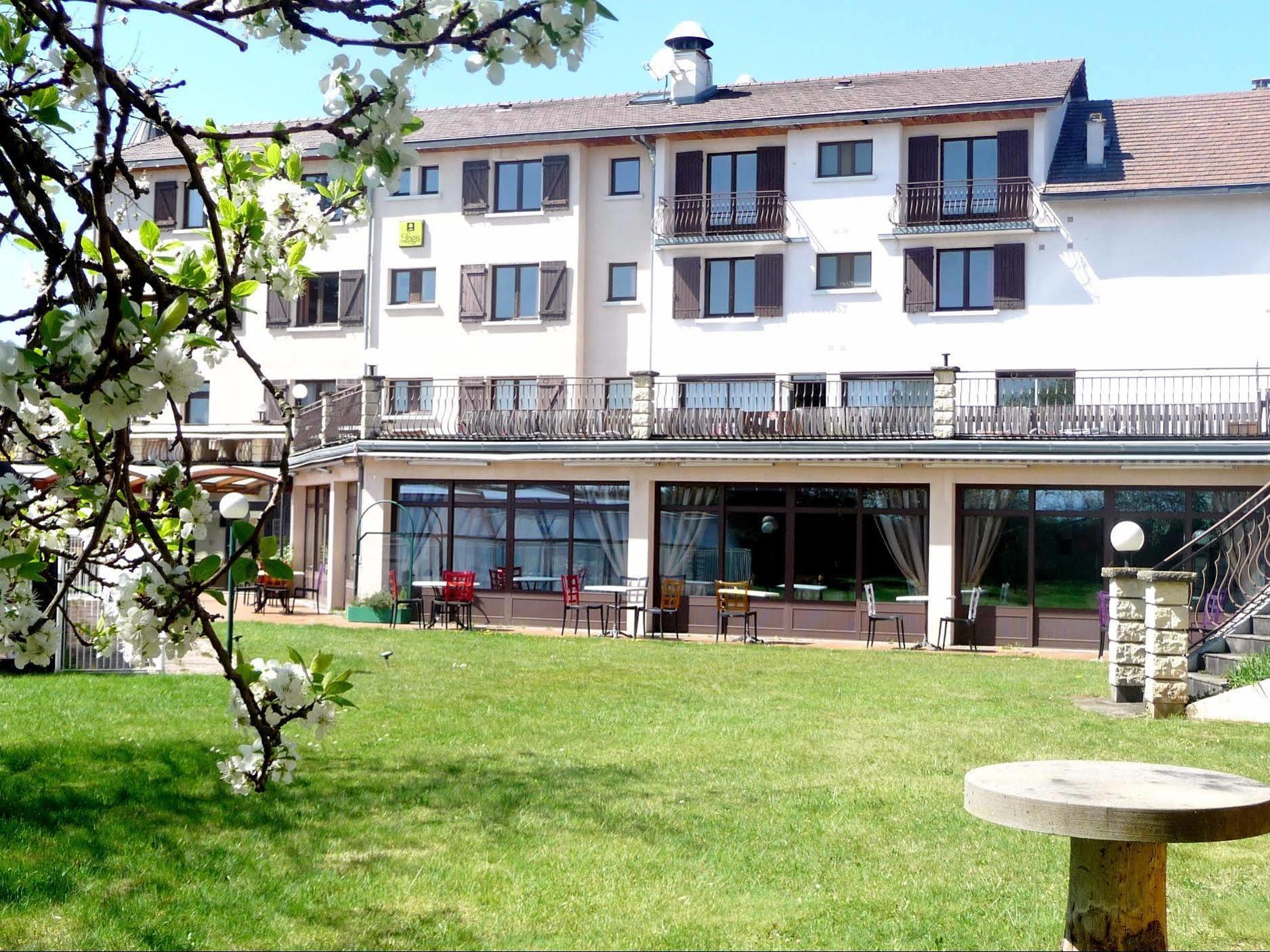 Hotel Logis La Rose Des Vents Volvic Exteriér fotografie